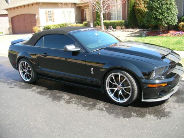 Ford mustang gt500 cobra