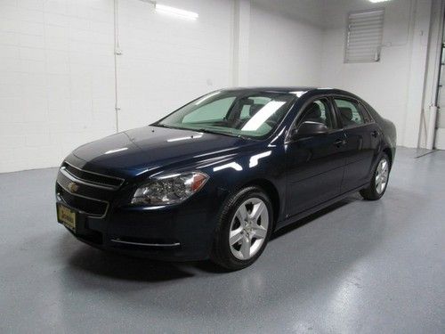 2009 chevy chevrolet malibu ls blue 2 owner clean front wheel drive