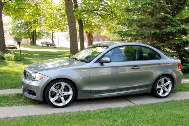 2009 bmw 1-series 2 door coupe