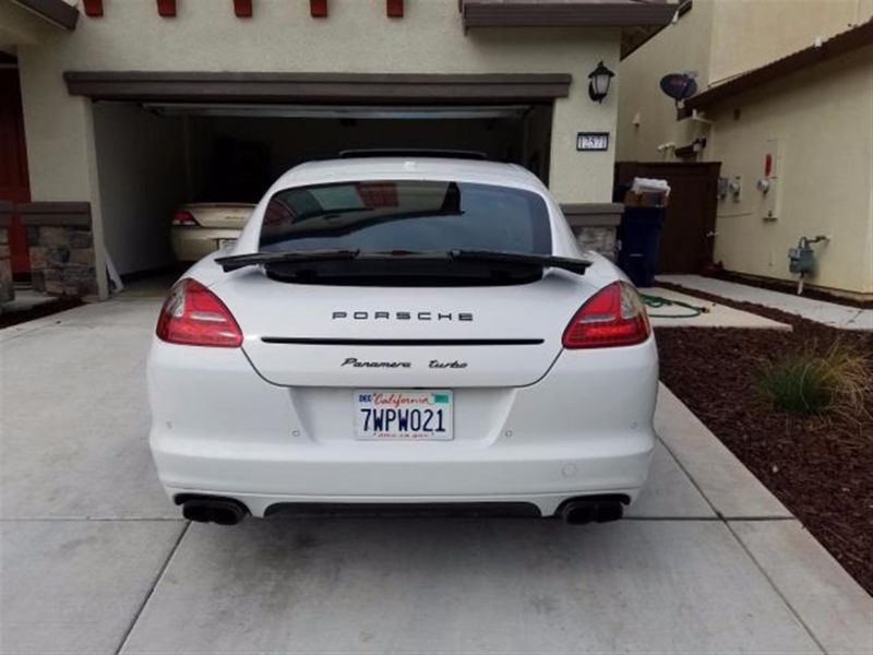 2011 porsche panamera turbo