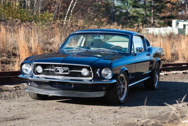 1967 ford mustang base fastback 2-door