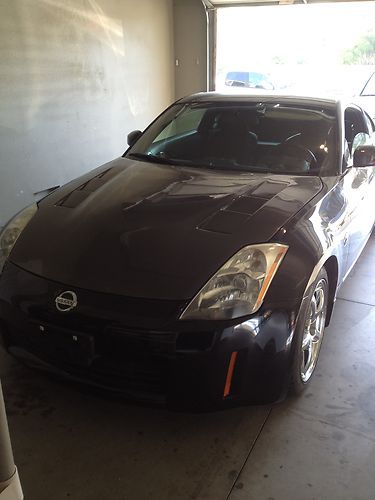 2003 nissan 350z clean title not damaged looks and runs great free shipping!!!!