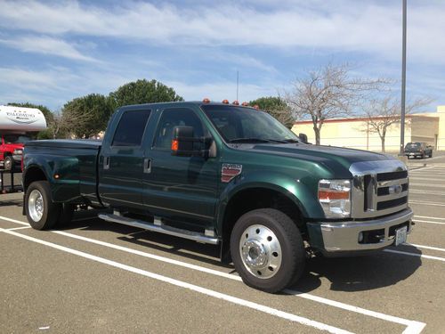 Ford f-450 pick up truck with matchin tonneau cover