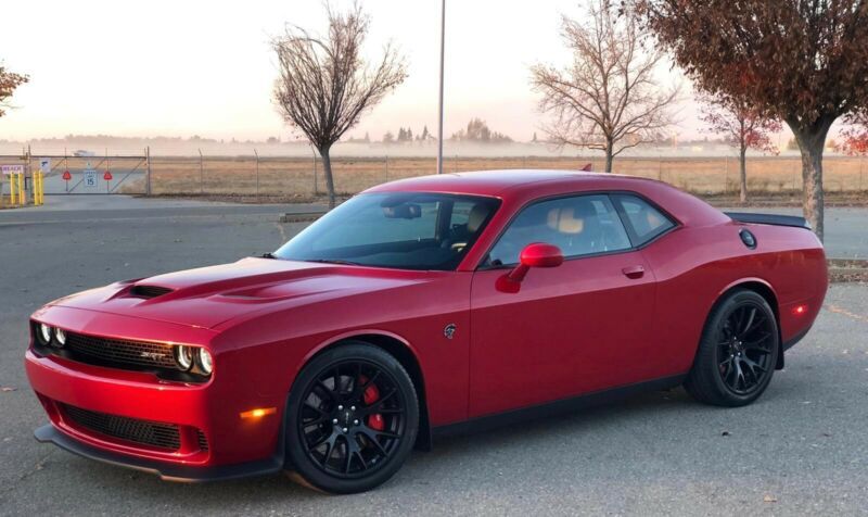 2015 dodge challenger srt hellcat