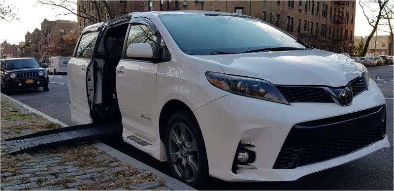 2018 toyota sienna se braunability wheelchair mobility van 14k miles $26000