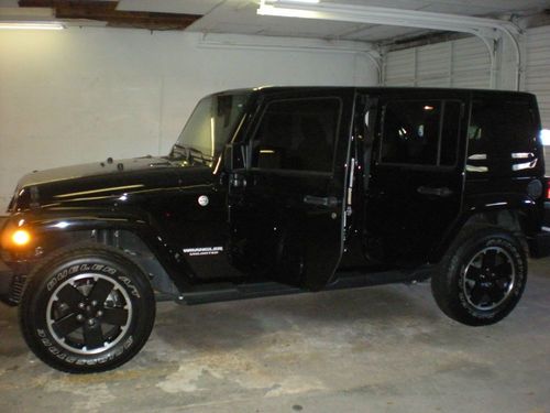 2012 jeep wrangler unlimited sahara sport utility 4-door 3.6l
