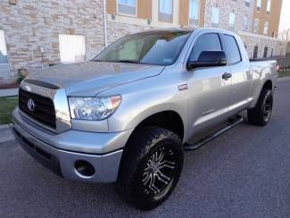 2008*tundra*double cab*5.7l iforce v8*automatic*brand new nitto tires*18" wheels