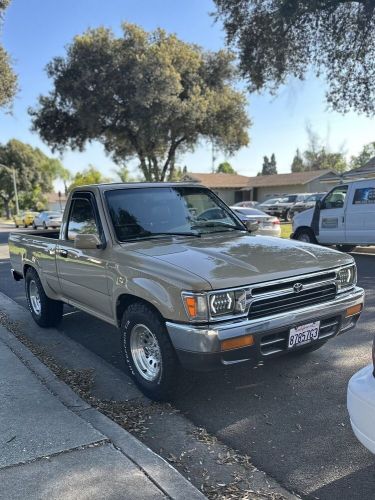 1992 toyota tacoma 1/2 ton short wheelbase