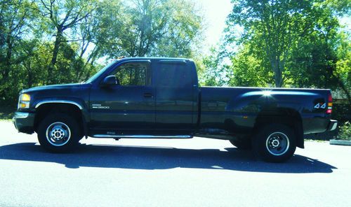 2003 gmc sierra 3500 slt extended cab -diesel--4x4--runs great--no reserve !!