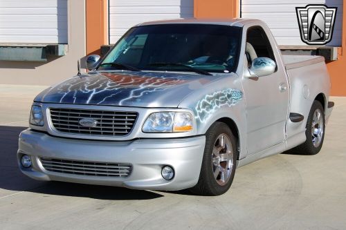 2002 ford f-150 lightning