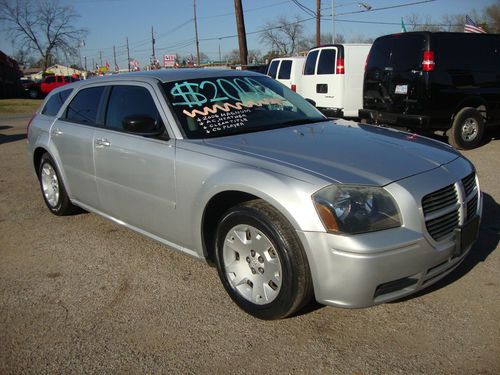 2006 dodge magnum wagon silver 6 cyl automatic cd clean title runs good