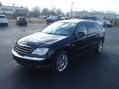 Loaded 2007 chrysler pacifica touring awd dvd nav heated leather sunroof auto