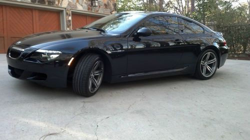 2010 bmw m6 cpe-heads up,soft close doors,carbon fiber interior, tinted windows!