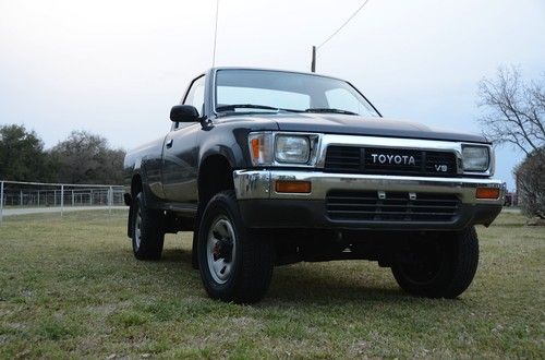 Garage kept 1990 toyota pickup 4x4 29,xxx original miles!