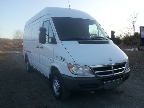 2500 sky high ceiling 2.7 turbo diesel 144" wheelbase cargo van high top roof