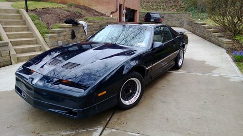 1986 pontiac firebird trans am coupe 2-door 5.0l