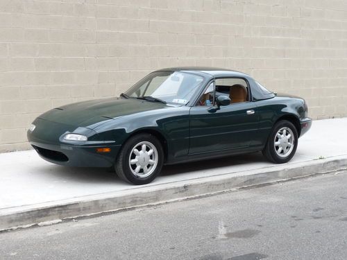 Gorgeous 1991 mazda miata se convertible..5-speed..68,362 miles..hardtop/softtop