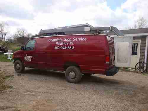 2001 Ford Econoline Van Boom Lift Truck Super Duty 35 Foot, image 2