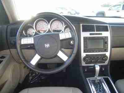 Red 5.7L V8 HEMI Auto Tan Leather Sunroof Carfax Finance Very Clean Low Miles, image 15