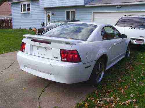2002 Ford Mustang Base Coupe 2-Door 3.8L, image 5