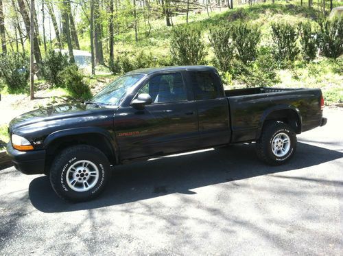 1999 dodge dakota extended cab pickup 2-door 3.9l 4x4