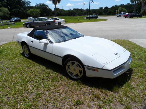 1989 chevrolet corvette base convertible 2-door 5.7l