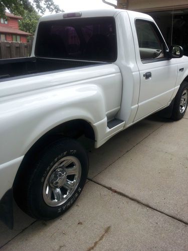 2001 ford ranger xlt automatic 92,294 miles very nice looking cd audio