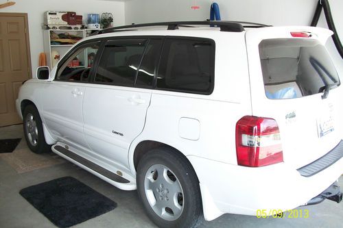2007 toyota highlander limited low miles one owner like new white