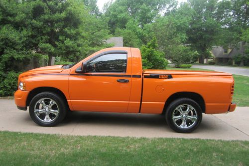 2004 dodge ram 1500 hemi gtx, pristine condition, 39,000 miles, 20" chrome wheel