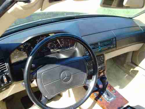 NO RESERVE 1990 MERCEDES 300SL ROADSTER 2-TOPS TAUPE/TAN, image 5