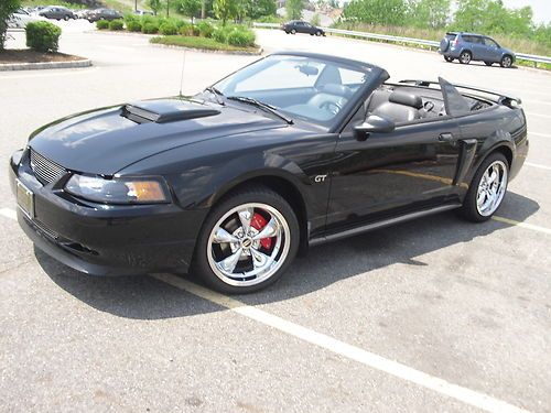 2001 ford mustang gt convertible 2-door 4.6l