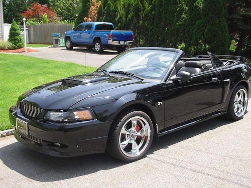 2001 Ford Mustang GT Convertible 2-Door 4.6L, image 5