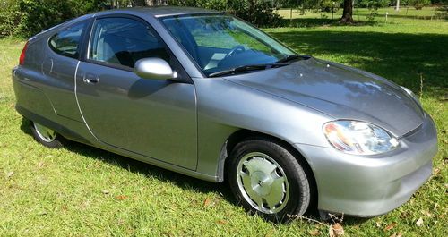 2002 honda insight cvt  cold a/c runs and drives great.