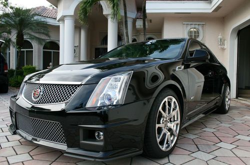 2009 cadillac cts-v like new, fully loaded, automatic, moonroof, recaro seats