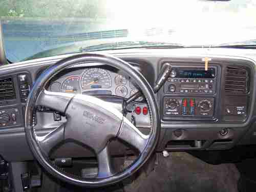 2005 GMC Sierra 2500 HD SLE Extended Cab Pickup 4-Door 6.6L, image 11