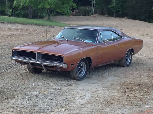 1969 dodge charger base hardtop 2-door 6.3l