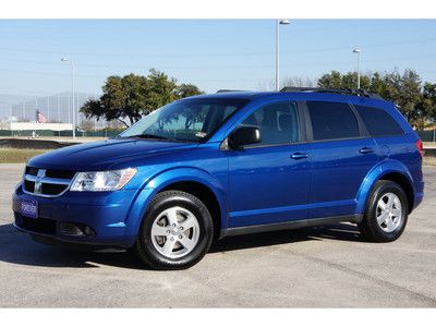 Blue suv 2.4l 4cyl storage warranty cloth seats cargo cup holders aux minivan