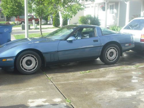 1985 chevy corvette