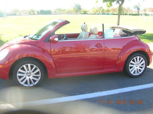2009 volkswagen beetle base convertible 2-door 2.5l