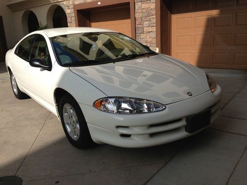 2002 dodge intrepid se sedan 4-door 2.7l - perfect condtion &amp; low mileage