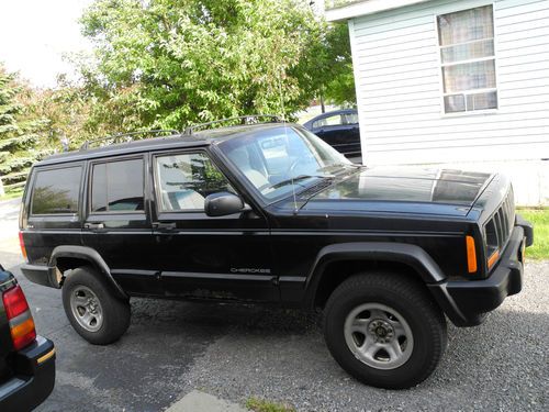 1998 jeep cherokee sport utility 4-door 4.0l engine 4wd