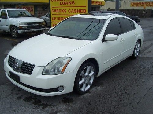 2004 nissan maxima se sedan 4-door 3.5l must sale!