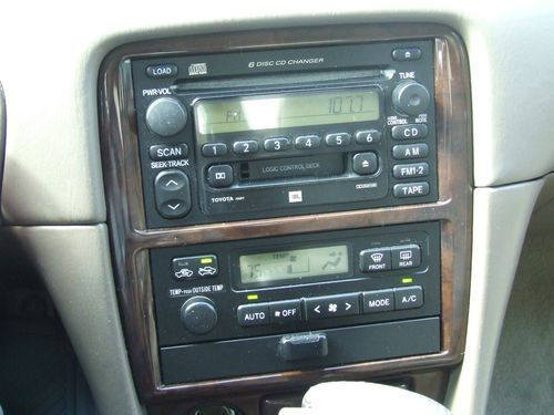 2001 Toyota Camry XLE Sedan 4-Door 3.0L, image 7