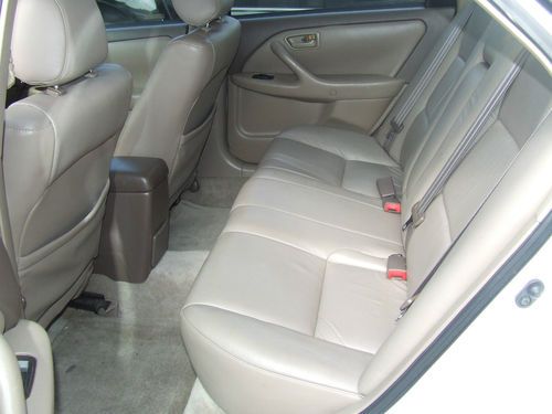 2001 Toyota Camry XLE Sedan 4-Door 3.0L, image 9