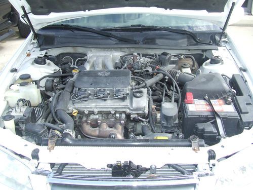 2001 Toyota Camry XLE Sedan 4-Door 3.0L, image 11