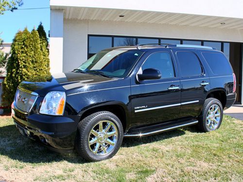 '10 gmc yukon denali suv- black/black - 41k miles - awd - nav - bose - rear dvd