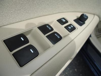 2.4L 7 Speakers AM/FM Stereo CD/MP3 Audio System We Finance & Accept Trade-Ins, image 21