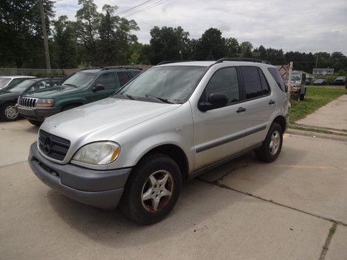 1998 mercedes benz ml320 station wagon runs needs work parts repair