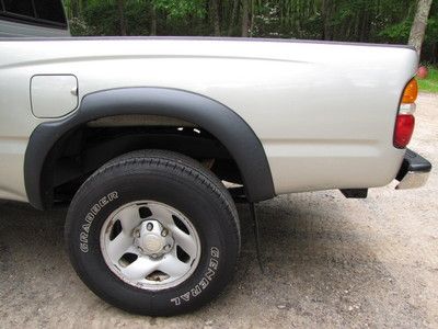 03 Toyota Tacoma SR5 4WD 4Cyl 5Speed NewFrame CleanCARFAX NoAccidents NonSmoker!, US $6,989.00, image 12