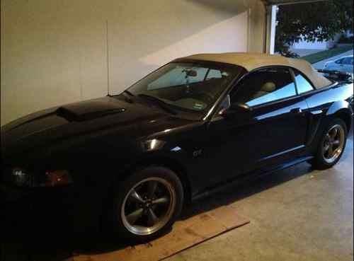 2001 ford mustang gt convertible 2-door 4.6l